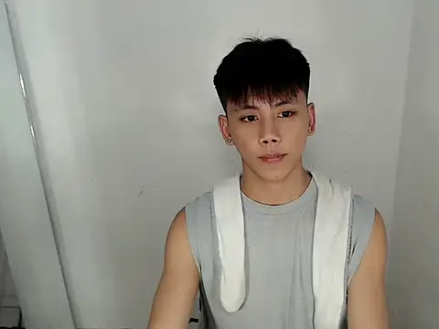 Snapshot of ynotyu chatting on June 6, 2026, 12:54 pm ynotyu online show from June 6, 2026, 12:54 pm