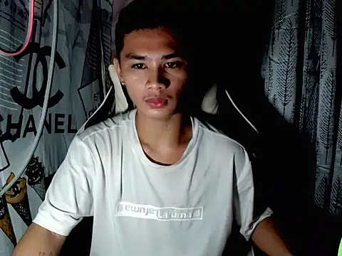 Snapshot of asianhardcock25 chatting on November 27, 2025, 10:37 am asianhardcock25 online show from November 27, 2025, 10:37 am