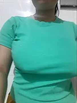 Shiny Babe online show from February 10, 2026, 4:00 am