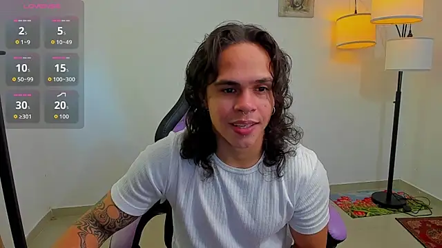 Snapshot of Maximiliano_scoott__ chatting on November 2, 2025, 6:13 pm Maximiliano scoott online show from November 2, 2025, 6:13 pm