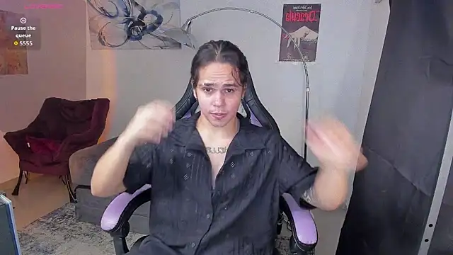 Maximiliano scoott   online show from May 23, 2026, 8:41 pm