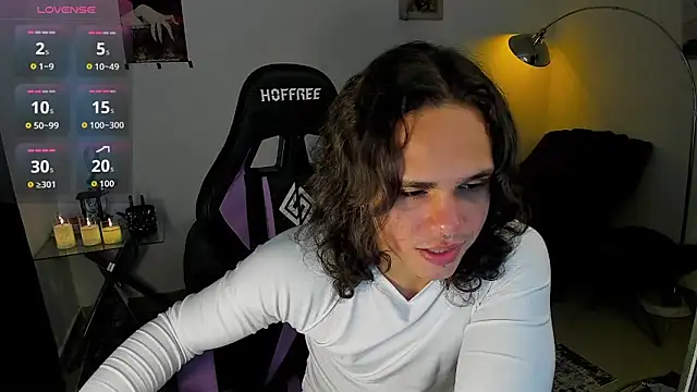 Snapshot of Maximiliano_scoott__ chatting on November 24, 2025, 8:31 pm Maximiliano scoott online show from November 24, 2025, 8:31 pm