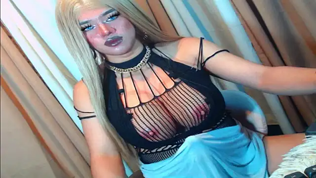 GoddessOFHUGEx online show from September 27, 2025, 1:23 am