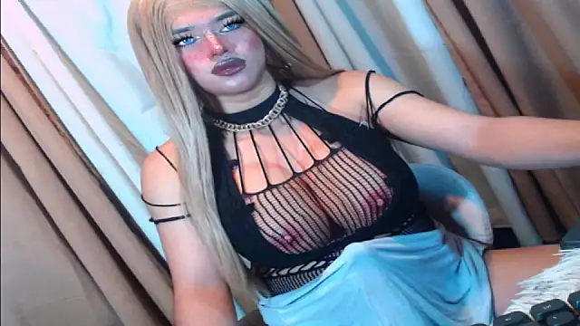 GoddessOFHUGEx online show from October 5, 2025, 3:47 pm