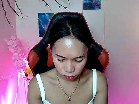 Shindoll online show from November 4, 2025, 12:42 pm