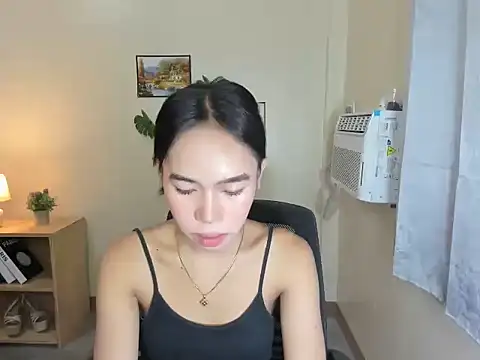 Shindoll online show from October 9, 2025, 8:48 am