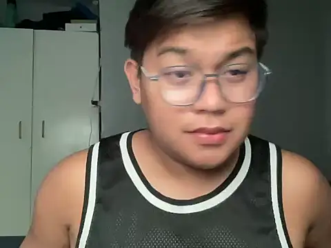 red libraxxx online show from September 23, 2025, 7:04 am