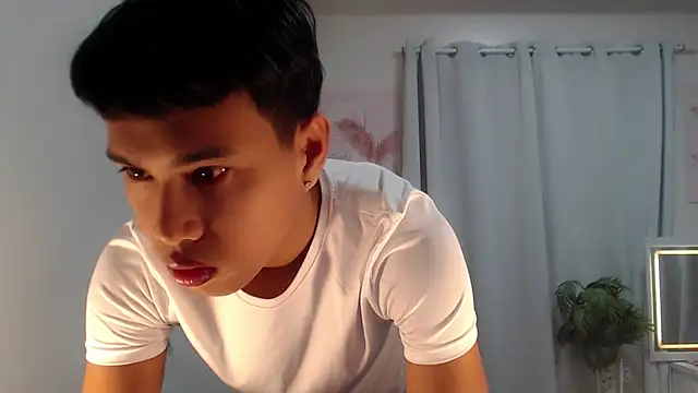 shokolet 2001 online show from January 10, 2026, 7:58 am