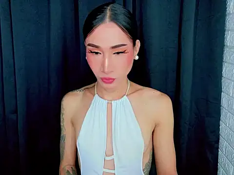 TRANSGODDESSA online show from June 29, 2026, 3:23 pm