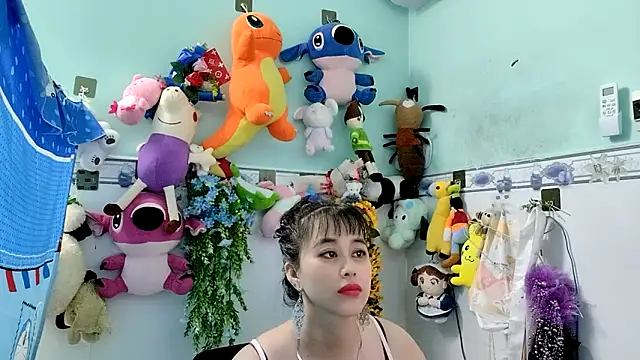 Snapshot of emgaixinhngoan chatting on November 26, 2025, 3:28 am emgaixinhngoan online show from November 26, 2025, 3:28 am