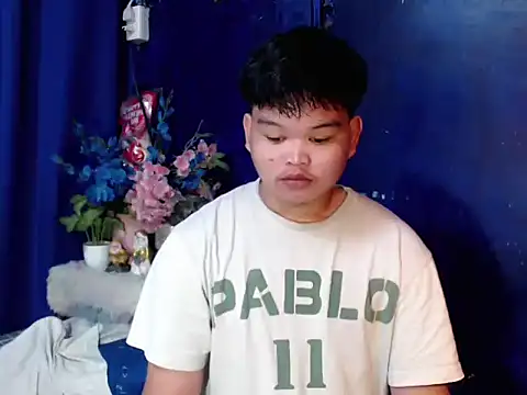 Reynelcock online show from February 11, 2026, 5:35 pm