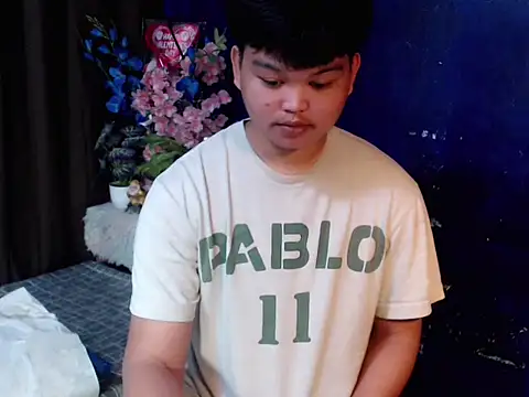 Reynelcock online show from March 5, 2026, 3:52 pm