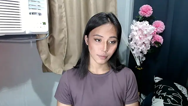 sweetiie caren online show from October 1, 2025, 5:23 am