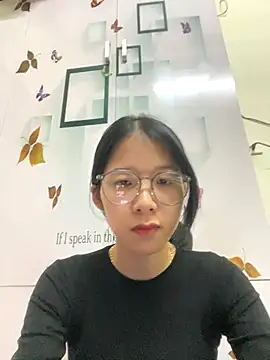 meomeo2k6 online show from November 4, 2025, 1:59 pm