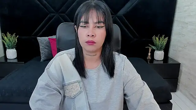 Dantzel  online show from January 14, 2026, 7:06 pm