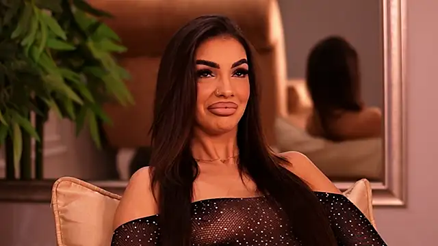 KendalJolly online show from October 30, 2025, 7:28 am