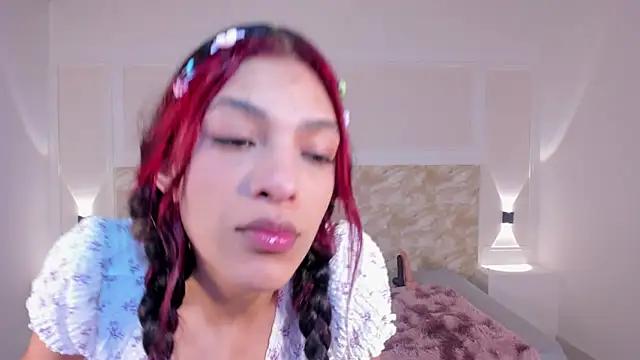 AyshelMoon7 online show from September 30, 2025, 12:33 pm