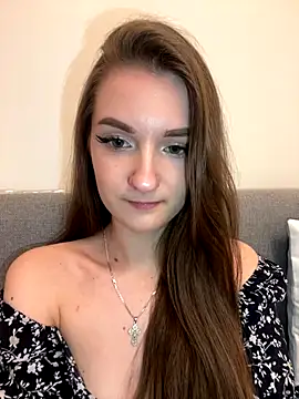 AdelinaEmber online show from November 27, 2025, 10:16 am