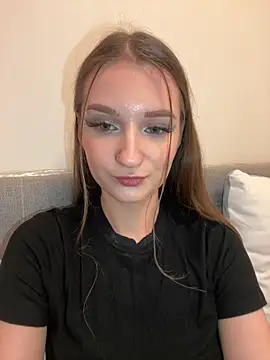 AdelinaEmber online show from November 13, 2025, 5:06 pm