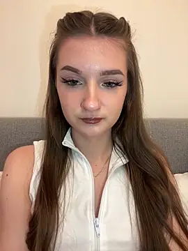 AdelinaEmber online show from December 16, 2025, 9:35 am