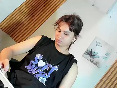 Ts morena online show from October 29, 2025, 4:17 pm