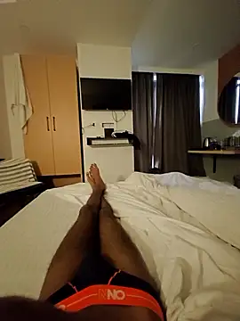 rockyy23boy online show from January 11, 2026, 3:35 am