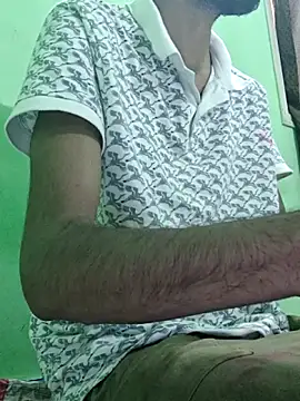 rockyy23boy online show from November 13, 2025, 5:00 am