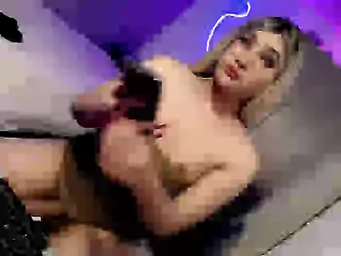 Snapshot of sugar_naughty chatting on March 11, 2026, 8:52 am sugar naughty online show from March 11, 2026, 8:52 am