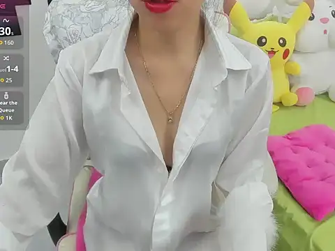 LuckyBabe new01 online show from September 10, 2025, 3:33 pm