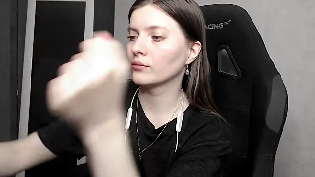 Snapshot of cute_elfy_ chatting on September 22, 2025, 5:08 pm cute elfy online show from September 22, 2025, 5:08 pm
