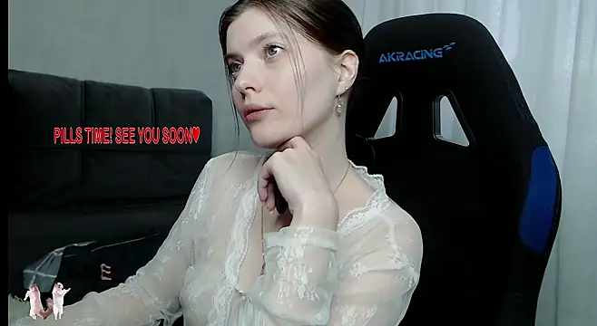 Snapshot of cute_elfy_ chatting on February 23, 2026, 1:23 pm cute elfy online show from February 23, 2026, 1:23 pm