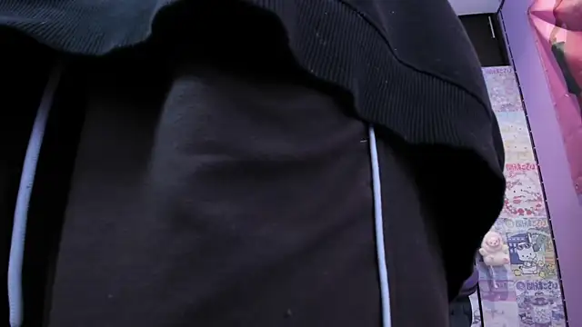 Vero Osb  online show from December 23, 2025, 4:01 am