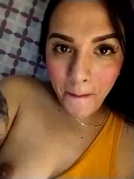 enoria1992 online show from November 13, 2025, 4:49 am