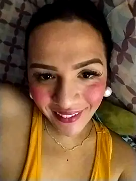 enoria1992 online show from November 12, 2025, 4:11 pm