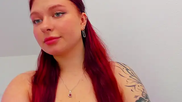 LizyBex online show from July 13, 2026, 12:26 pm
