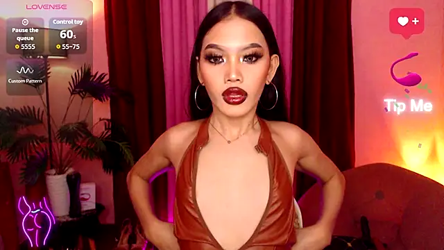 Snapshot of Asianprincess69 chatting on September 28, 2025, 6:42 am Asianprincess69 online show from September 28, 2025, 6:42 am