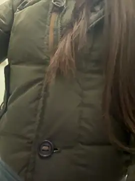 Snapshot of Isabella21_ chatting on November 10, 2025, 1:10 am Isabella21 online show from November 10, 2025, 1:10 am