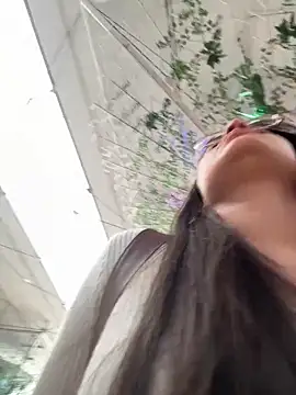 Snapshot of Isabella21_ chatting on September 11, 2025, 9:26 pm Isabella21 online show from September 11, 2025, 9:26 pm