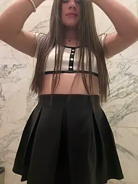 Snapshot of Isabella21_ chatting on October 8, 2025, 9:15 pm Isabella21 online show from October 8, 2025, 9:15 pm