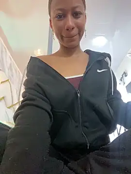 LorenBeiker- online show from February 23, 2026, 11:11 am