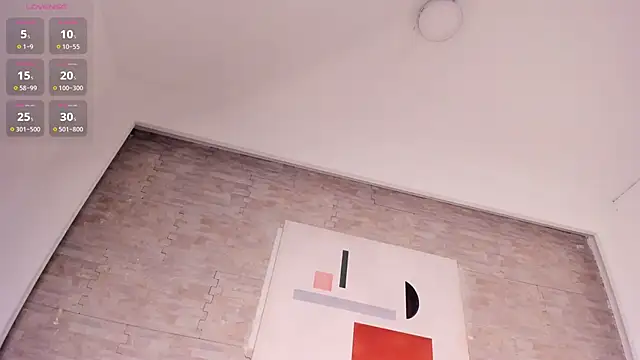 estefanyy  online show from September 30, 2025, 12:11 pm