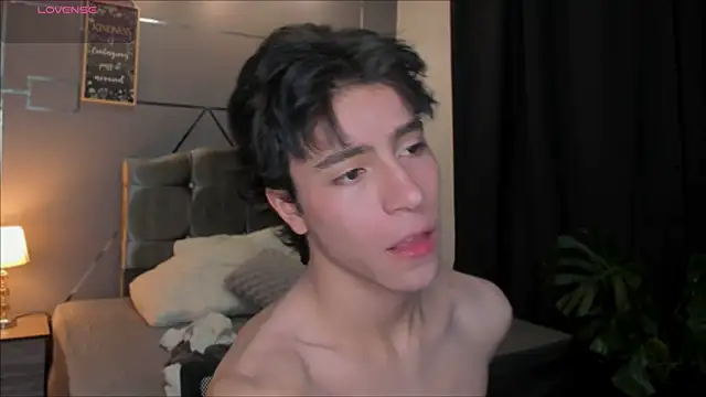 Christopher 77 online show from November 7, 2025, 3:38 pm