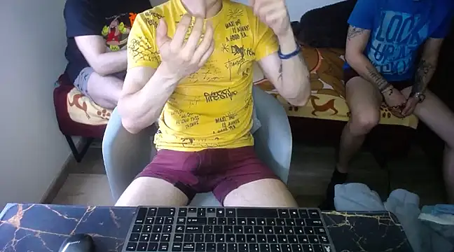 bossking017 online show from March 16, 2025, 7:17 pm