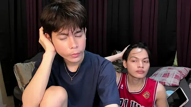 hotfreshdior online show from April 9, 2026, 4:46 pm