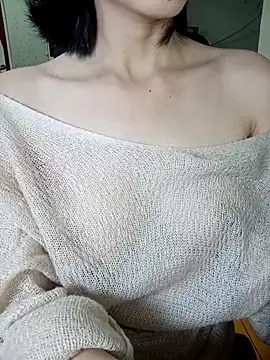 AngelBabyyxx online show from September 23, 2025, 3:41 pm