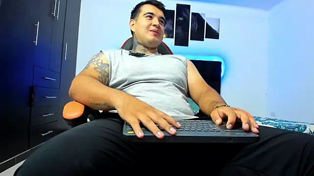 Snapshot of thiago__cp01 chatting on February 7, 2026, 4:20 am thiago cp01 online show from February 7, 2026, 4:20 am