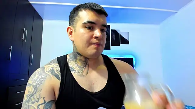 thiago  cp01 online show from September 25, 2025, 6:19 am