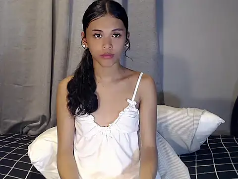 urcurlydiva online show from January 6, 2026, 4:05 am