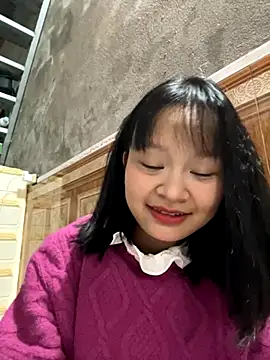 Daisy018 online show from November 3, 2025, 2:06 am