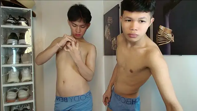 crazyasiantwink online show from September 21, 2025, 5:23 am